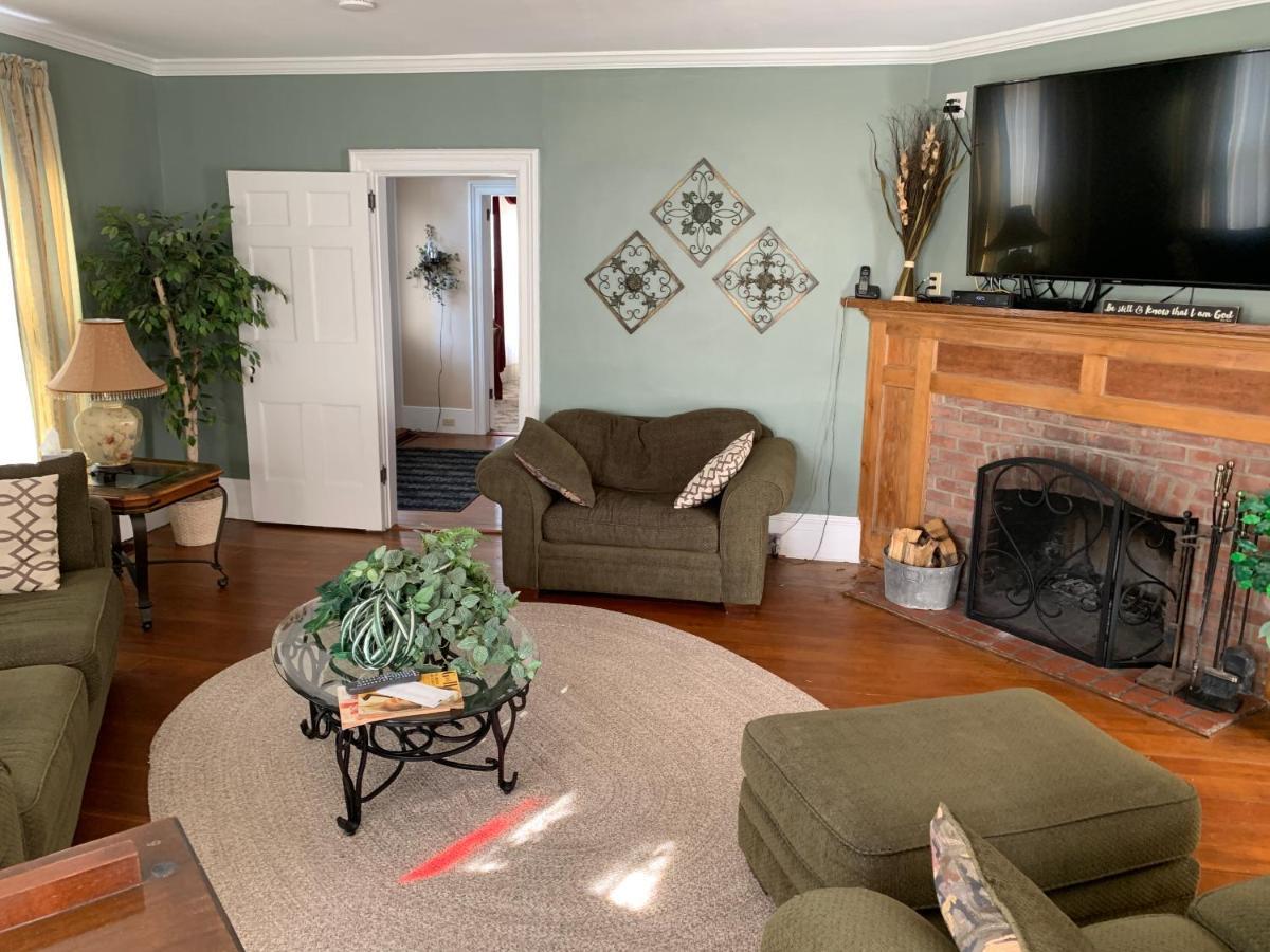 Conneaut Centennial Inn Bed & Breakfast מראה חיצוני תמונה