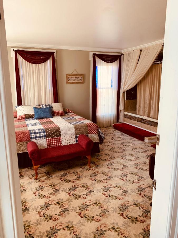 Conneaut Centennial Inn Bed & Breakfast מראה חיצוני תמונה